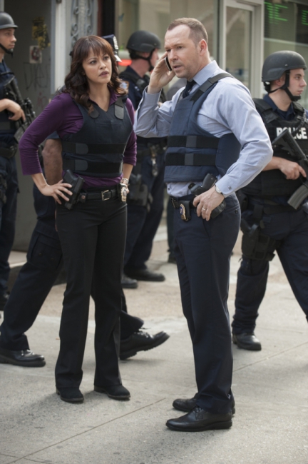 Baez (Marisa Ramirez) & Danny (Donnie Wahlberg)